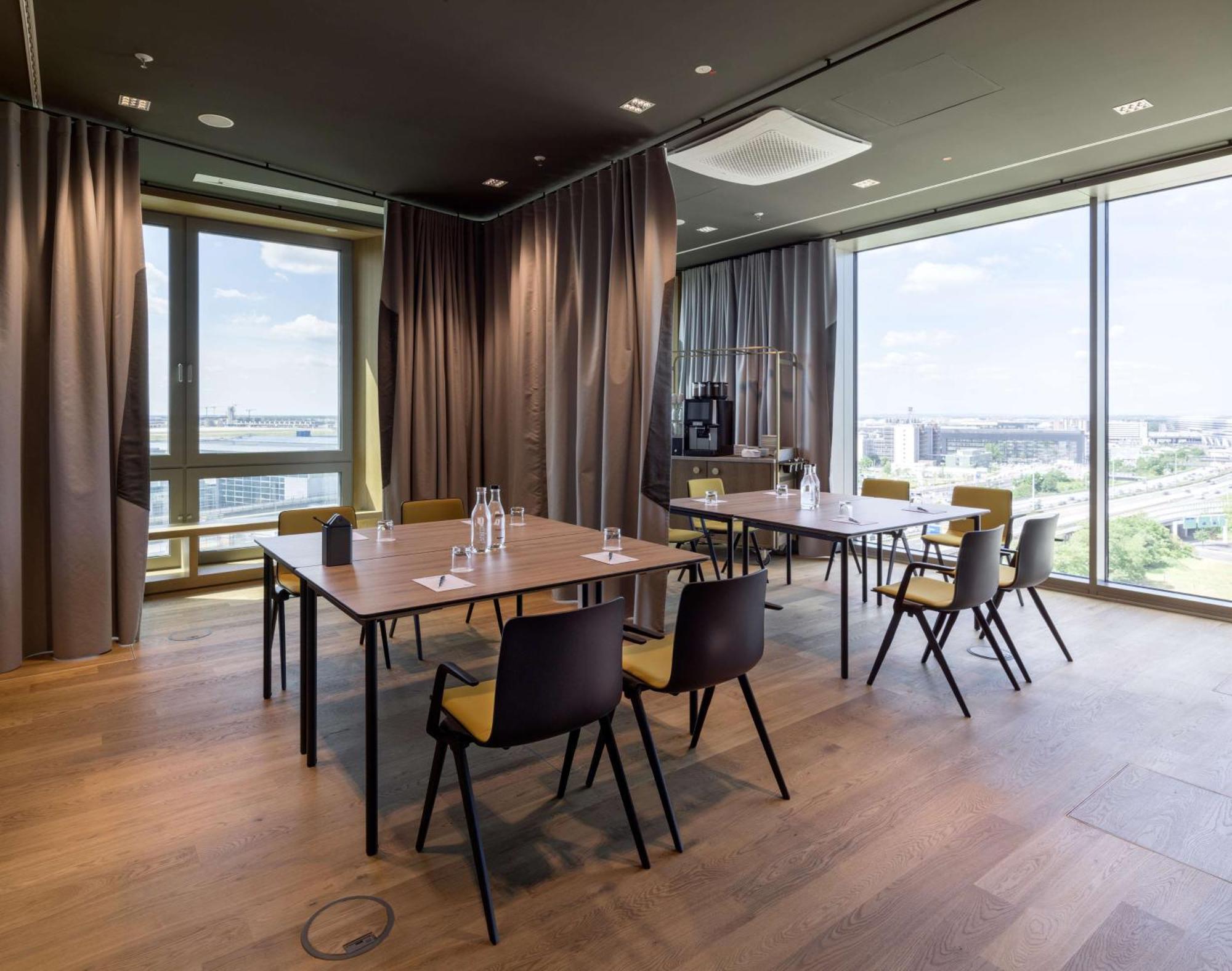 B'Mine Hotel Frankfurt Airport Франкфурт-на-Майні Екстер'єр фото