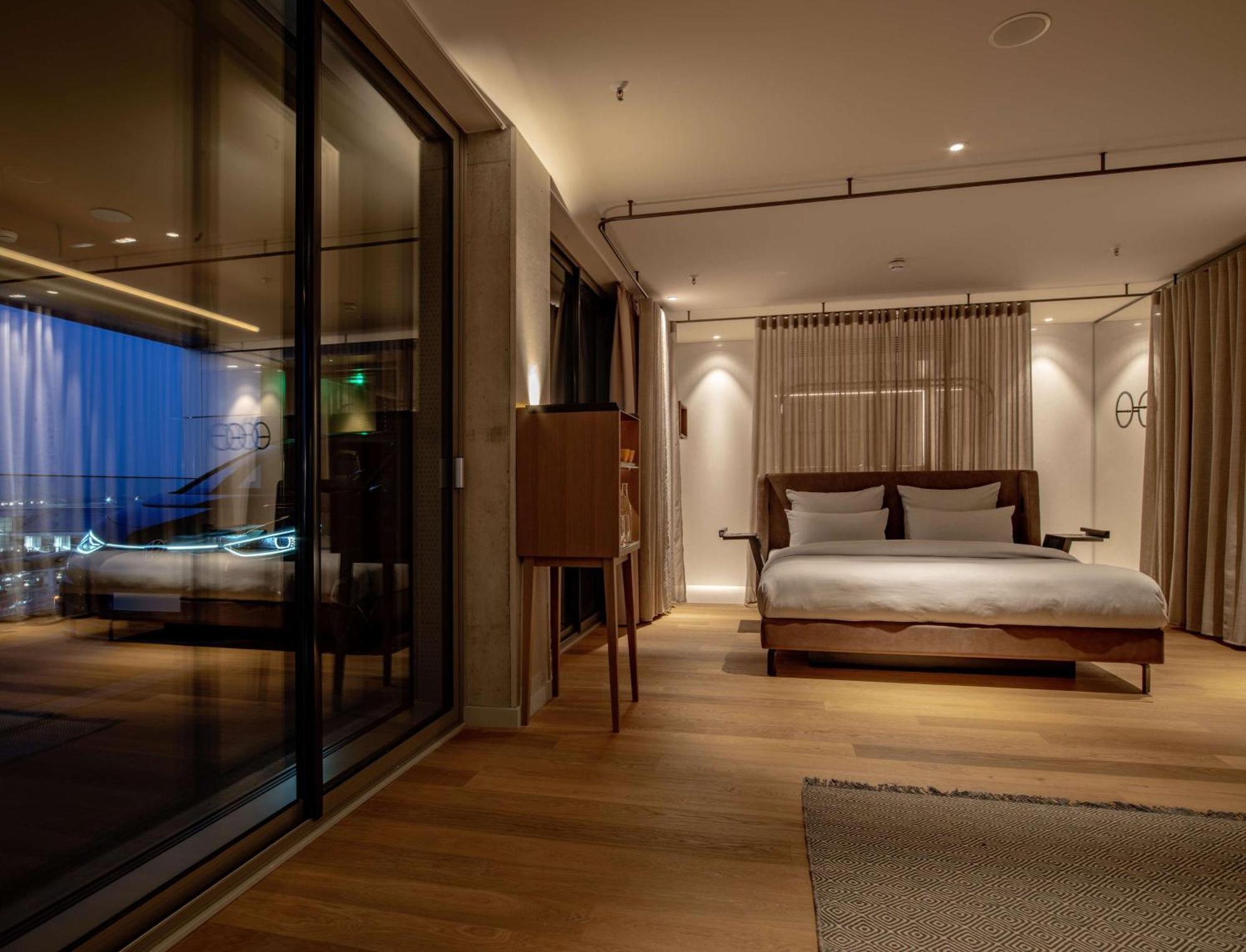 B'Mine Hotel Frankfurt Airport Франкфурт-на-Майні Екстер'єр фото